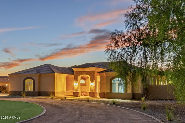 6532 N 185TH Avenue, Waddell, AZ 85355