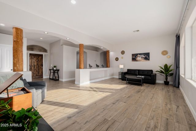 6532 N 185TH Avenue, Waddell, AZ 85355