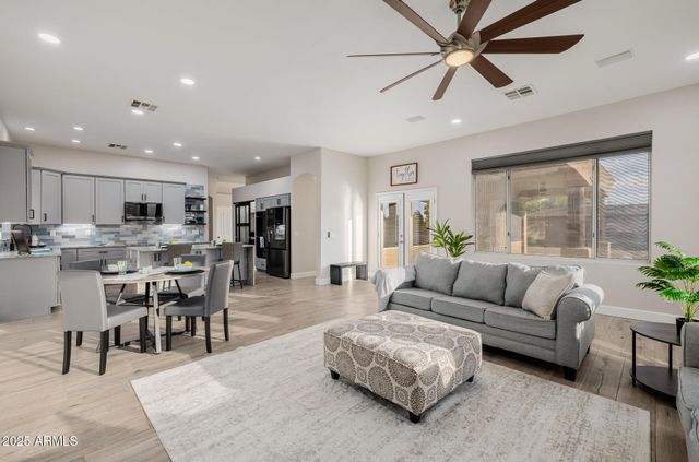 6532 N 185TH Avenue, Waddell, AZ 85355