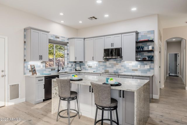 6532 N 185TH Avenue, Waddell, AZ 85355