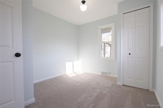 1308 E Milton, Hazel Park, MI 48030