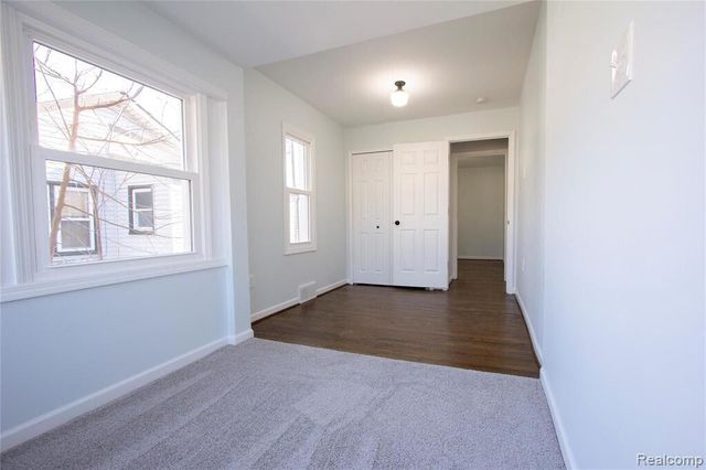 1308 E Milton, Hazel Park, MI 48030