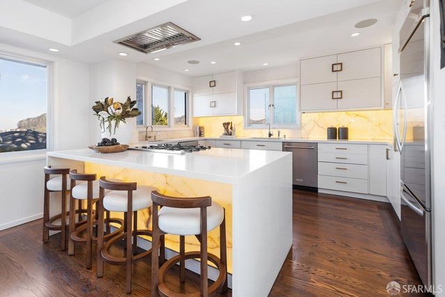 29 Mendosa Avenue, San Francisco, CA 94116