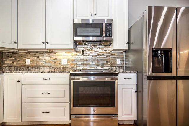 209 state Street, Rutland City, VT 05701