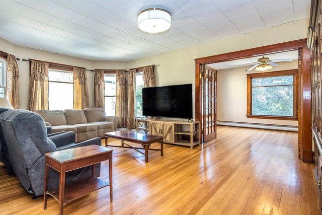 209 state Street, Rutland City, VT 05701