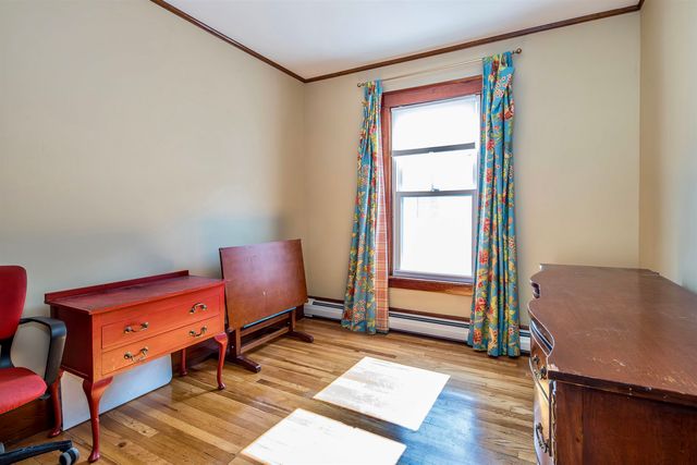 209 state Street, Rutland City, VT 05701