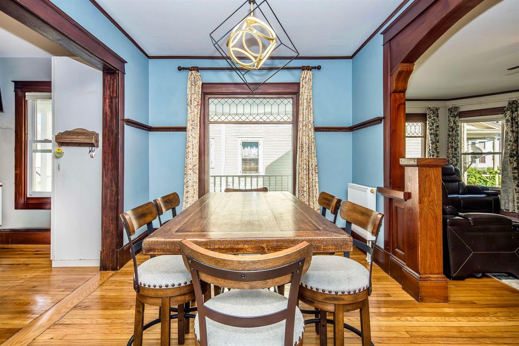 209 state Street, Rutland City, VT 05701