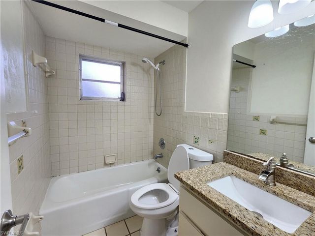 13238 2nd ST, Fort Myers, FL 33905