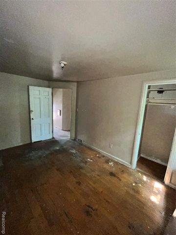 10565 Wayburn Street, Detroit, MI 48224