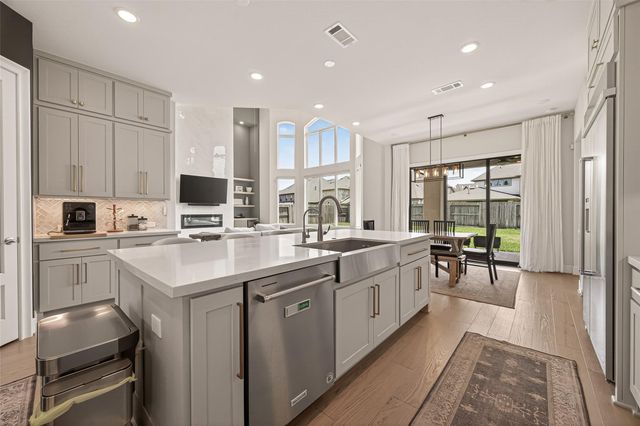 2214 Sunny Spring, Missouri City, TX 77459