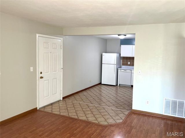 1960 Marine Terrace Drive H, Maryland Heights, MO 63146
