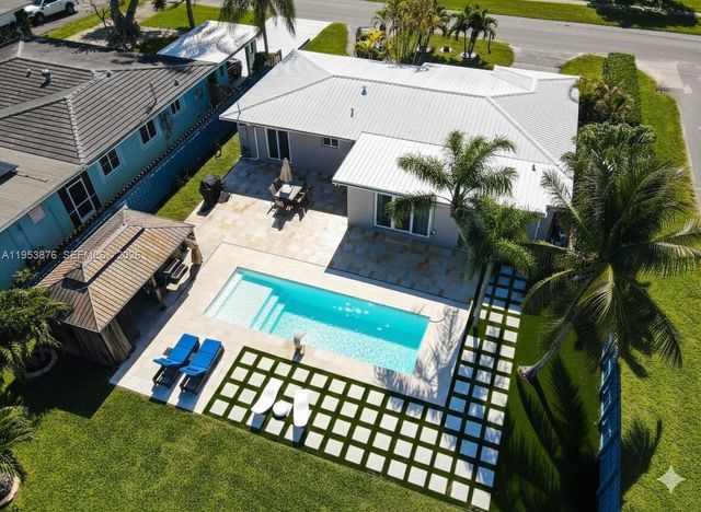 601 NE 2nd St, Dania Beach, FL 33004