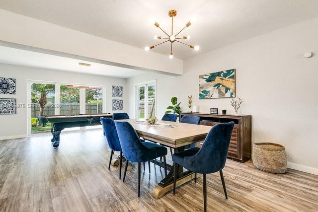 601 NE 2nd St, Dania Beach, FL 33004