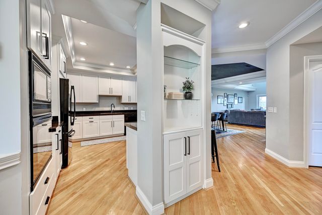 22 Tower Drive, Newport, KY 41071
