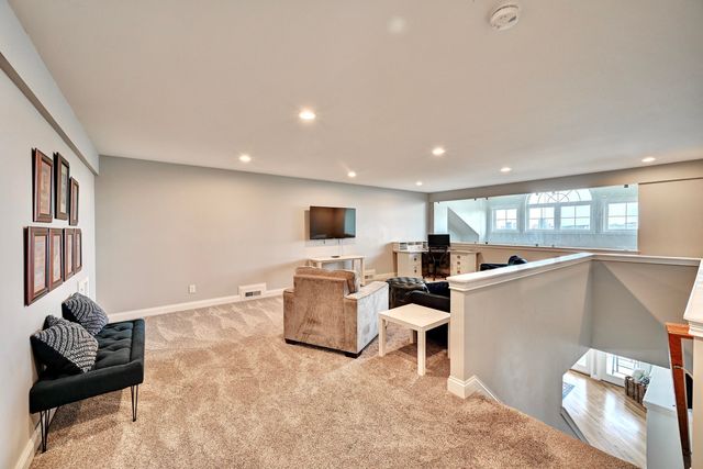 22 Tower Drive, Newport, KY 41071
