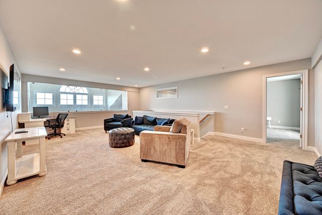 22 Tower Drive, Newport, KY 41071
