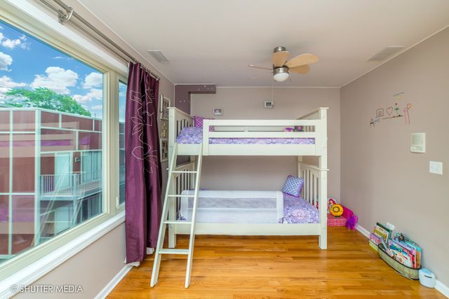 4251 W MONTROSE Avenue, Chicago, IL 60641