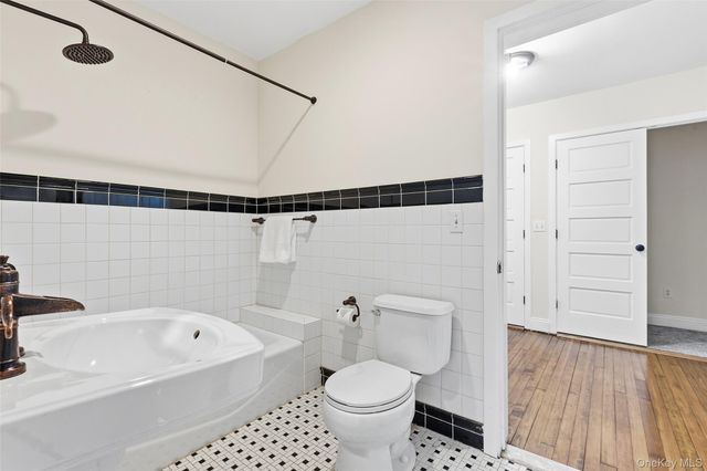 56 Huntville Road, Katonah, NY 10536