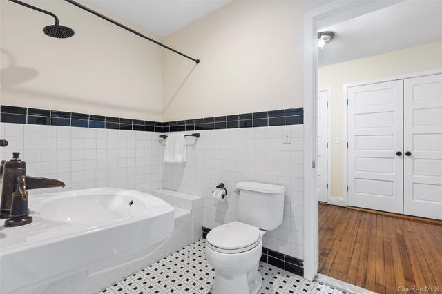 56 Huntville Road, Katonah, NY 10536