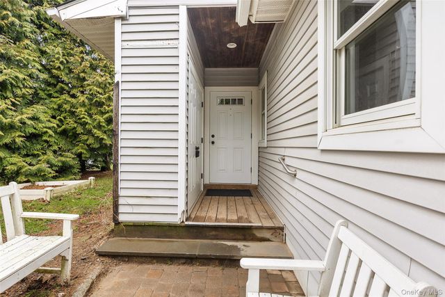 56 Huntville Road, Katonah, NY 10536