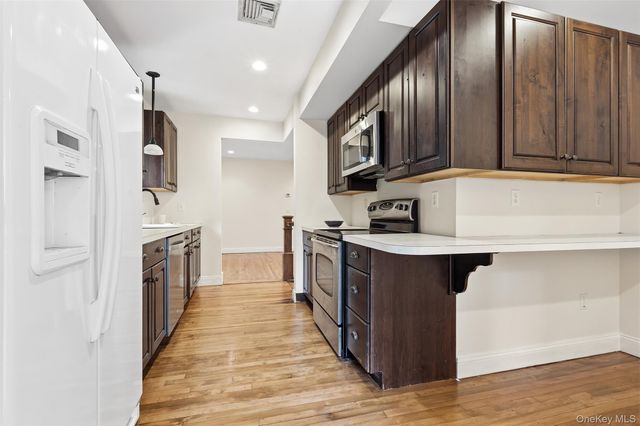 56 Huntville Road, Katonah, NY 10536