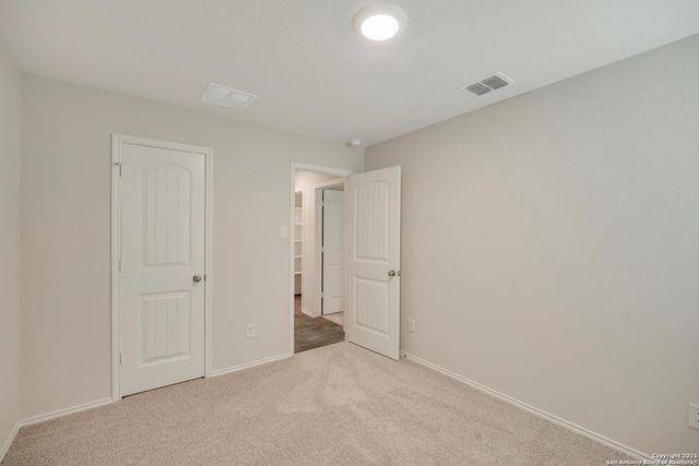 728 ARMADILLO DR, Seguin, TX 78155