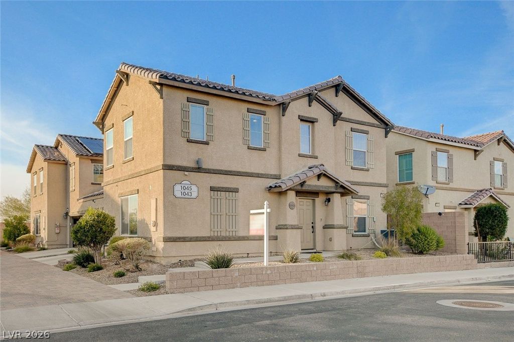 1045 Spotted Saddle Street, Henderson, NV 89015