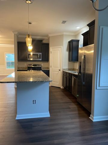 430 Forsythia Avenue, Summerville, SC 29483