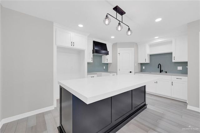 1110 E Lovett Street, Edinburg, TX 78541