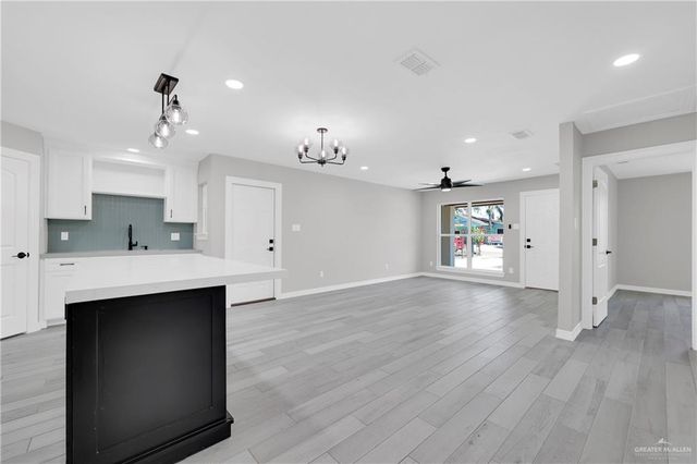 1110 E Lovett Street, Edinburg, TX 78541