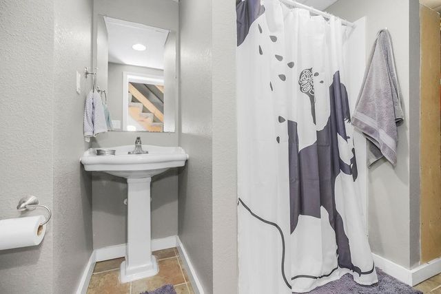 3 Cedars Street, Freeman, MO 64746