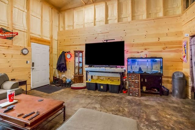 3 Cedars Street, Freeman, MO 64746