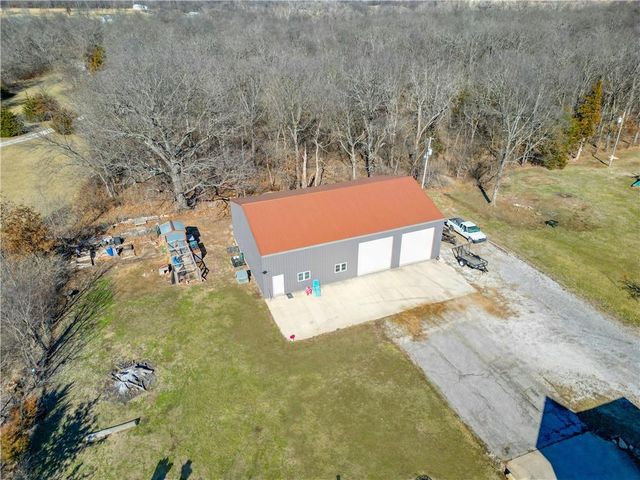 3 Cedars Street, Freeman, MO 64746