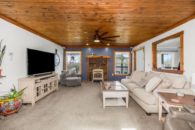 3 Cedars Street, Freeman, MO 64746