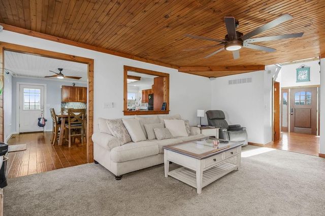 3 Cedars Street, Freeman, MO 64746