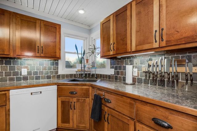 3 Cedars Street, Freeman, MO 64746