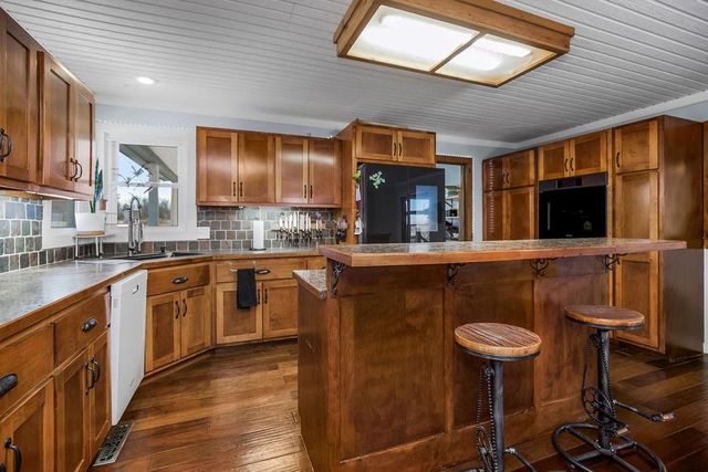 3 Cedars Street, Freeman, MO 64746