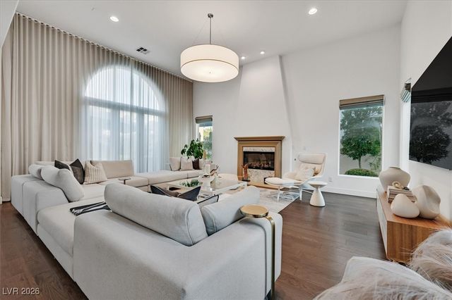 11824 Kingsbarns Court, Las Vegas, NV 89141