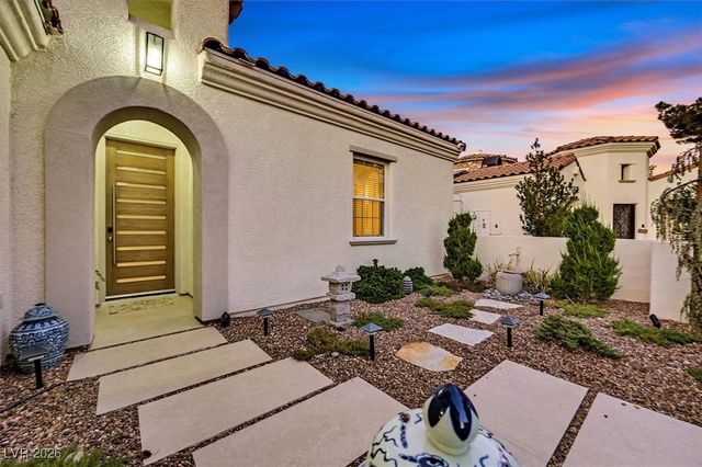 11824 Kingsbarns Court, Las Vegas, NV 89141