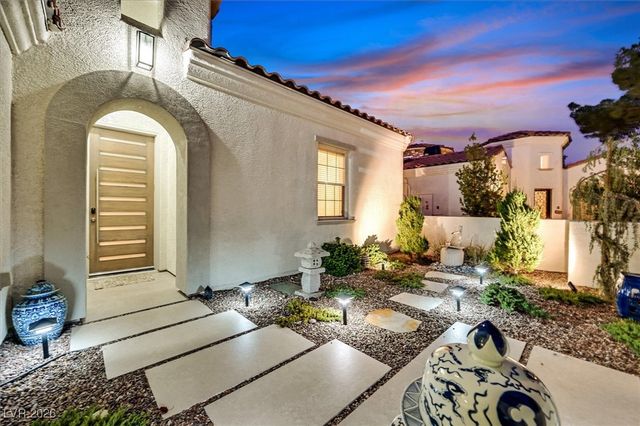 11824 Kingsbarns Court, Las Vegas, NV 89141