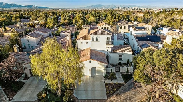 11824 Kingsbarns Court, Las Vegas, NV 89141