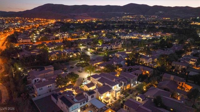 11824 Kingsbarns Court, Las Vegas, NV 89141