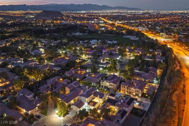 11824 Kingsbarns Court, Las Vegas, NV 89141