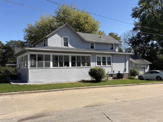 1539 OSHKOSH AVENUE, Oshkosh, WI 54902
