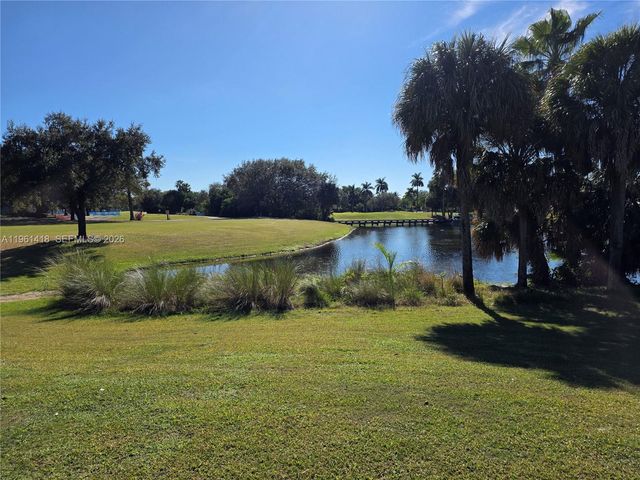 8044 NW 41st Ct, Sunrise, FL 33351