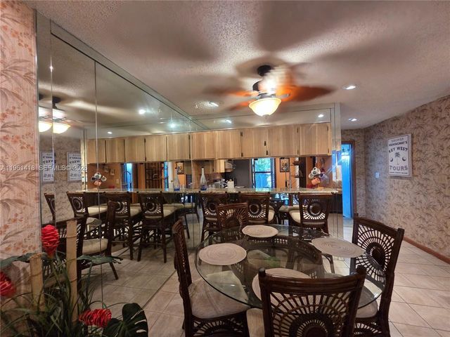 8044 NW 41st Ct, Sunrise, FL 33351