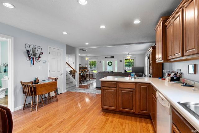 12135 N Upper Lake Shore, Monticello, IN 47960