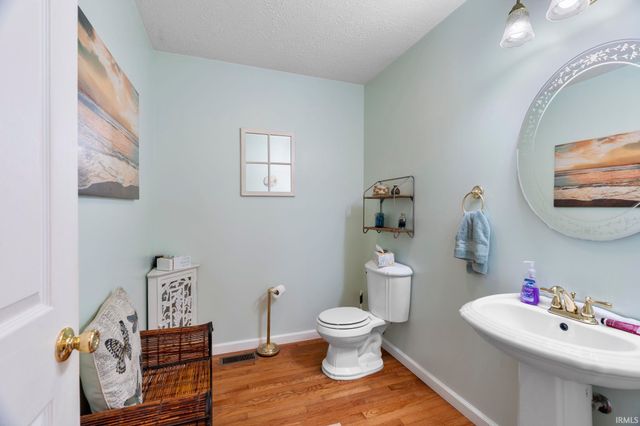 12135 N Upper Lake Shore, Monticello, IN 47960