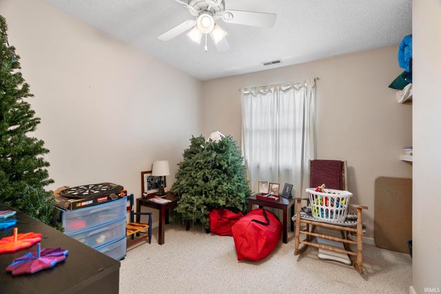 12135 N Upper Lake Shore, Monticello, IN 47960