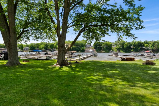 12135 N Upper Lake Shore, Monticello, IN 47960